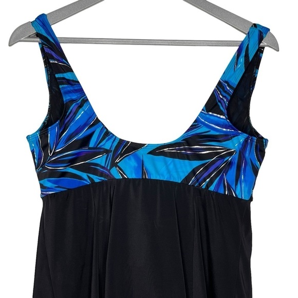 Longitude Skirted Swim Dress Size 10 Black Blue Print Long Torso Straight Back - Picture 12 of 13